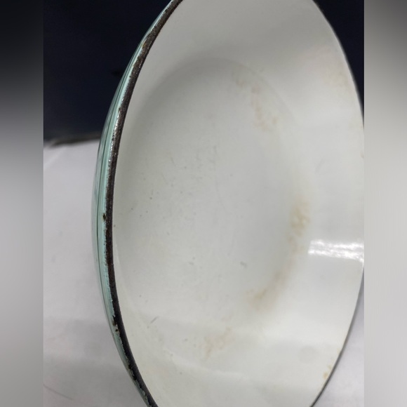 Dru Holland Seafoam Blue Enamel Cast Iron Pan - Picture 14 of 17